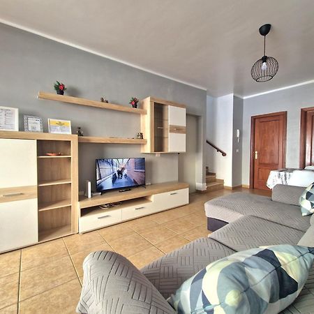 Spacious Independent Chalet Next The Airport - Sea San Isidro  Eksteriør billede